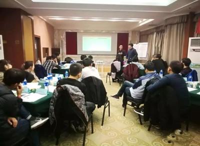 一線主管管理能力突破 從業務骨干到團隊領袖的蛻變之旅